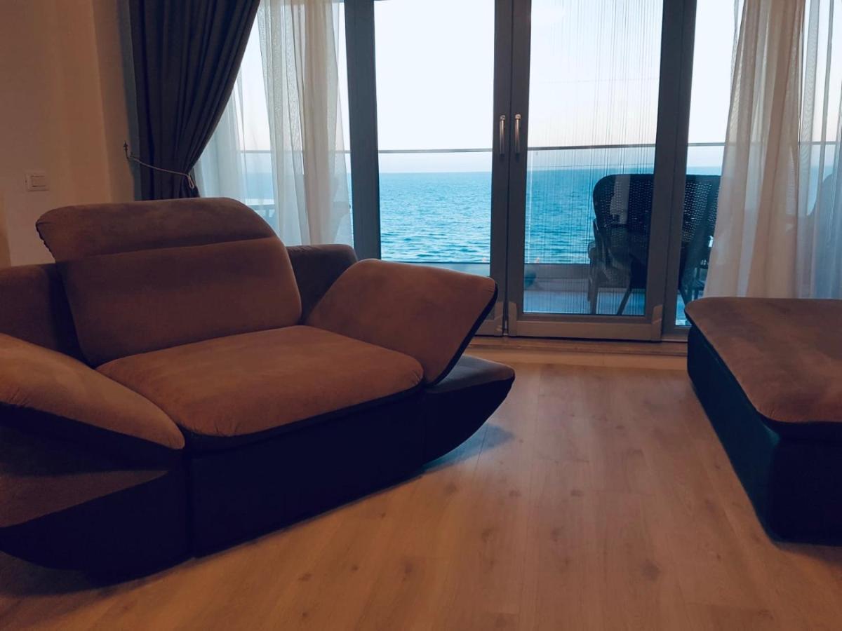 Wave 2 Mamaia Prima Linie Vedere La Mare 120Mp Năvodari Exterior foto